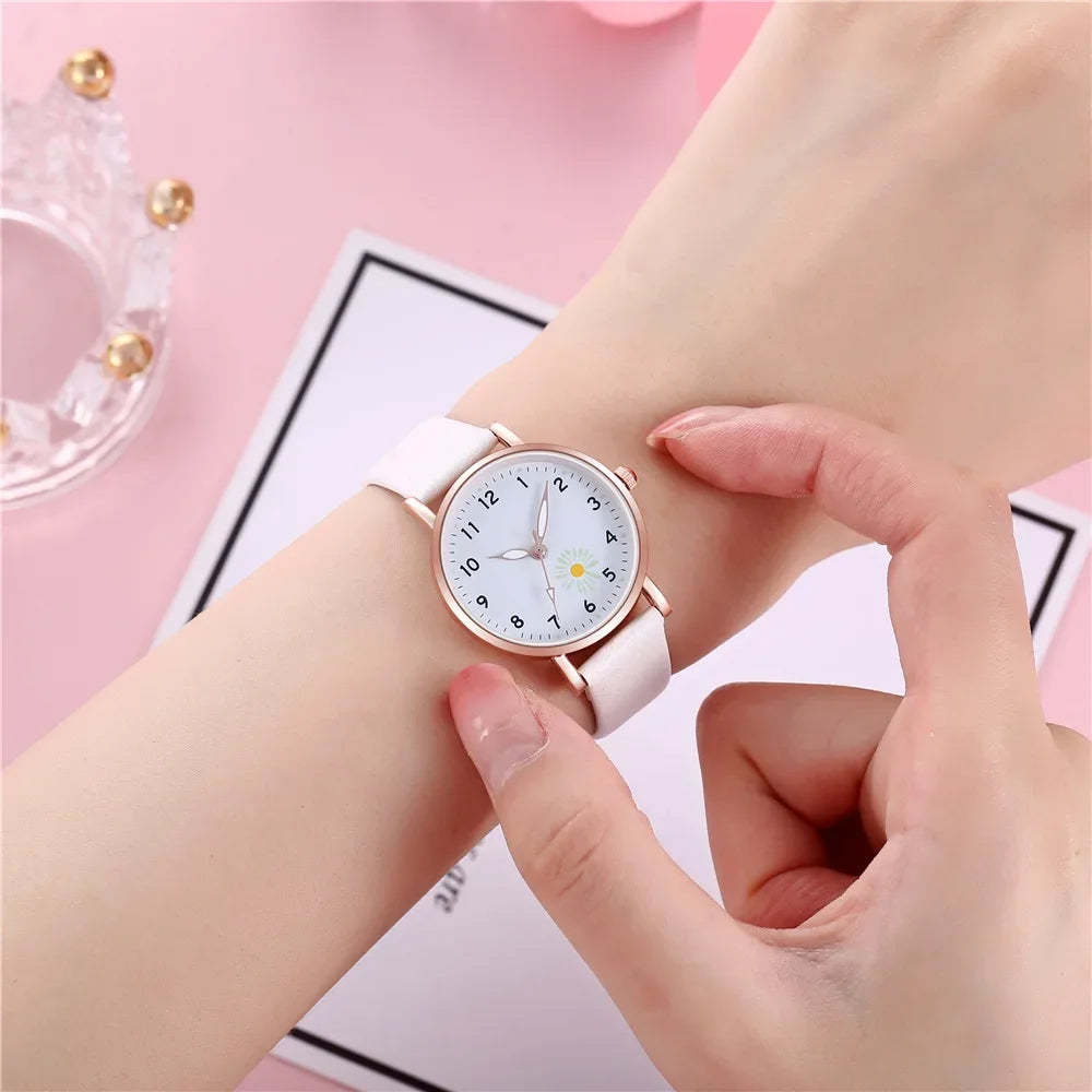 Trendy Ladies Wrist Watches Luminous Women Simple Watches Casual Leather Strap Quartz Watch Clock Montre Femme Relogio Feminino