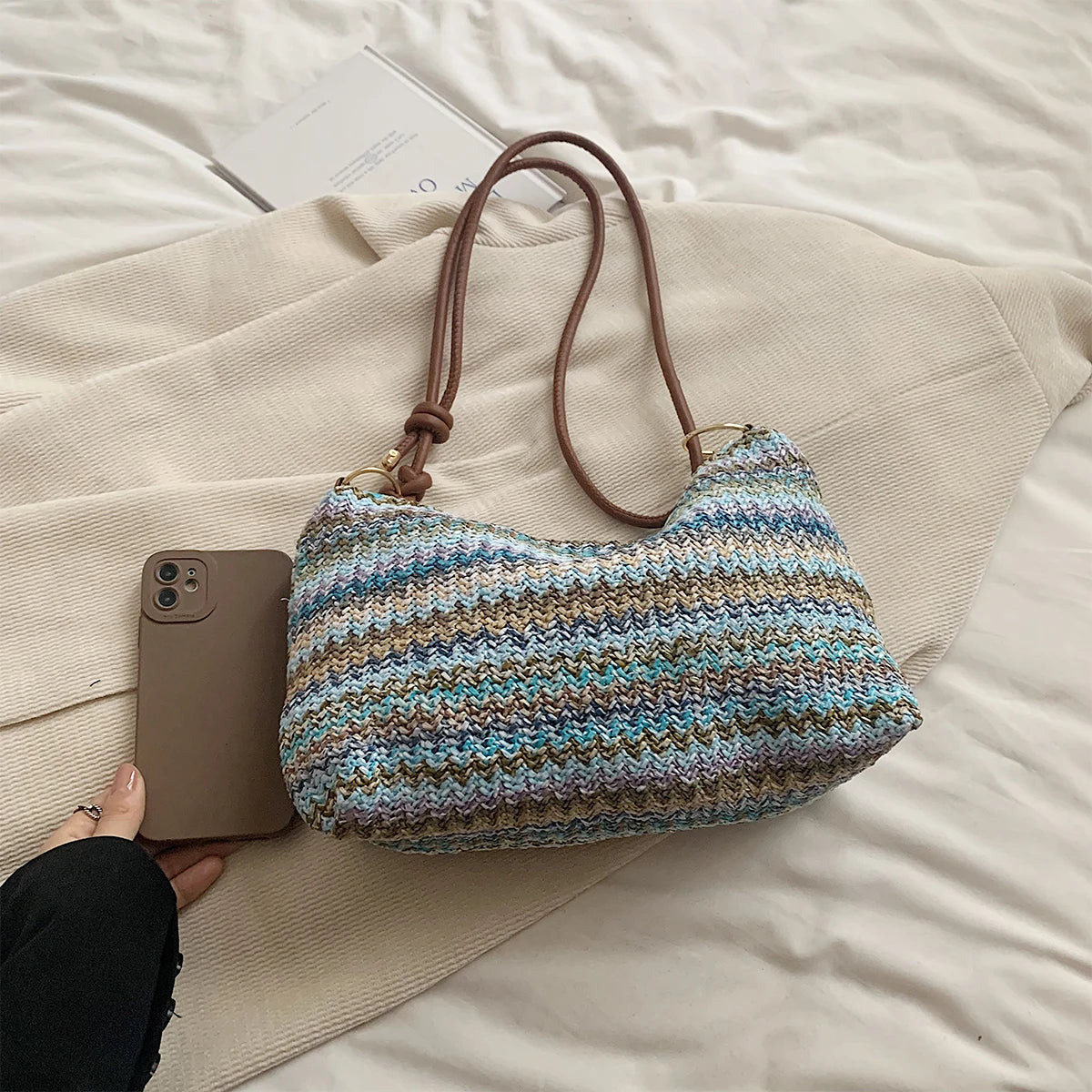 Women's Striped Woven Straw Tote Bag - Lightweight Large Capacity with Detachable Coin Purse & Zip Closure for Beach Vacation