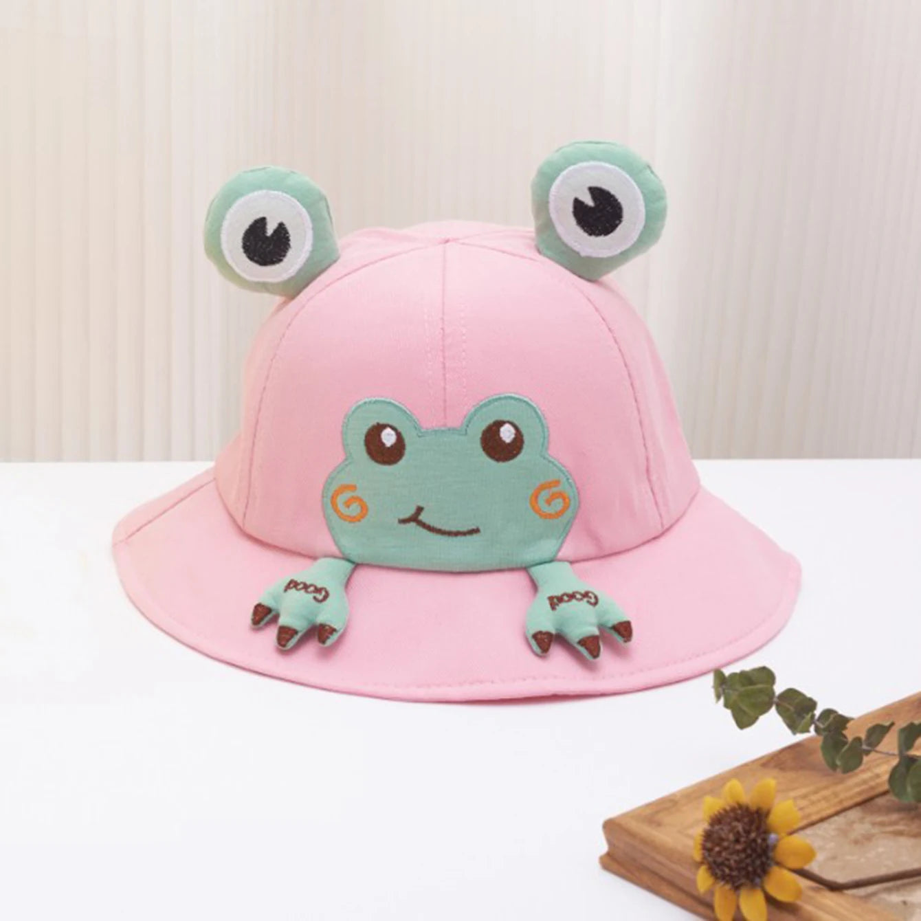 Cute little frog baby hat for sun protection, fisherman hat for children traveling, sun protection hats for boys and girls