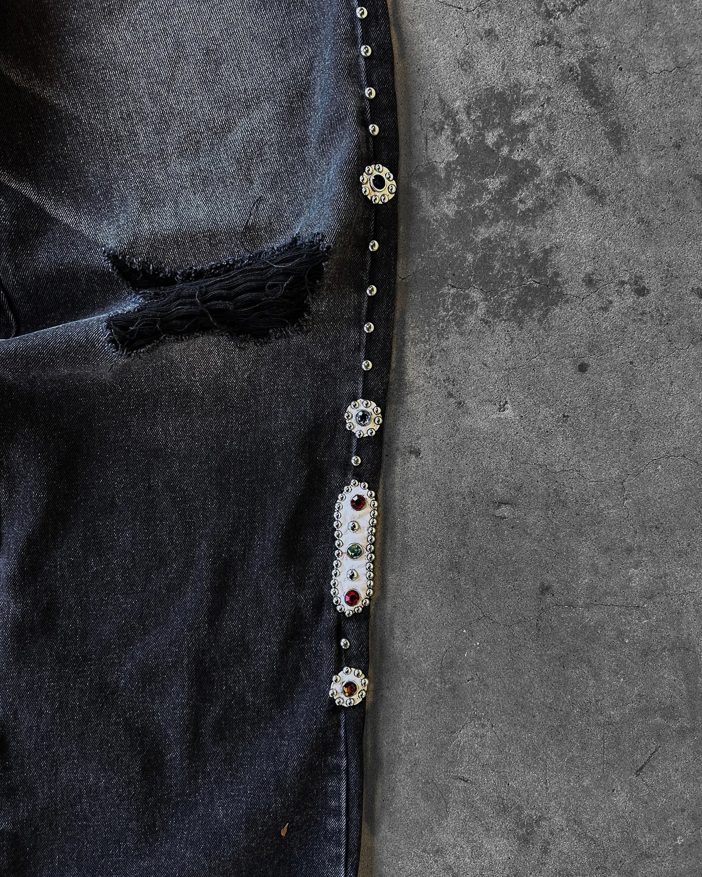 Gothic Diamond Punk Hip Hop Men's Slim Jeans Damaged Destroyed Hole Baggy Denim Long Trouser Pants Y2k Streetwear Ripped Jeans