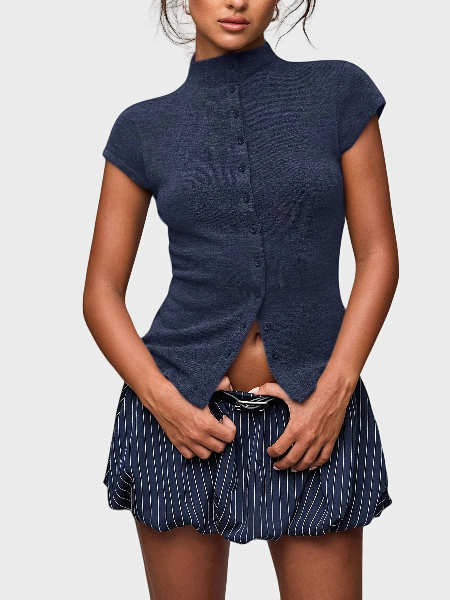 Women's fashionable knitted turtleneck top, slim and comfortable four-season short-sleeved cardigan, can be worn as a base layer