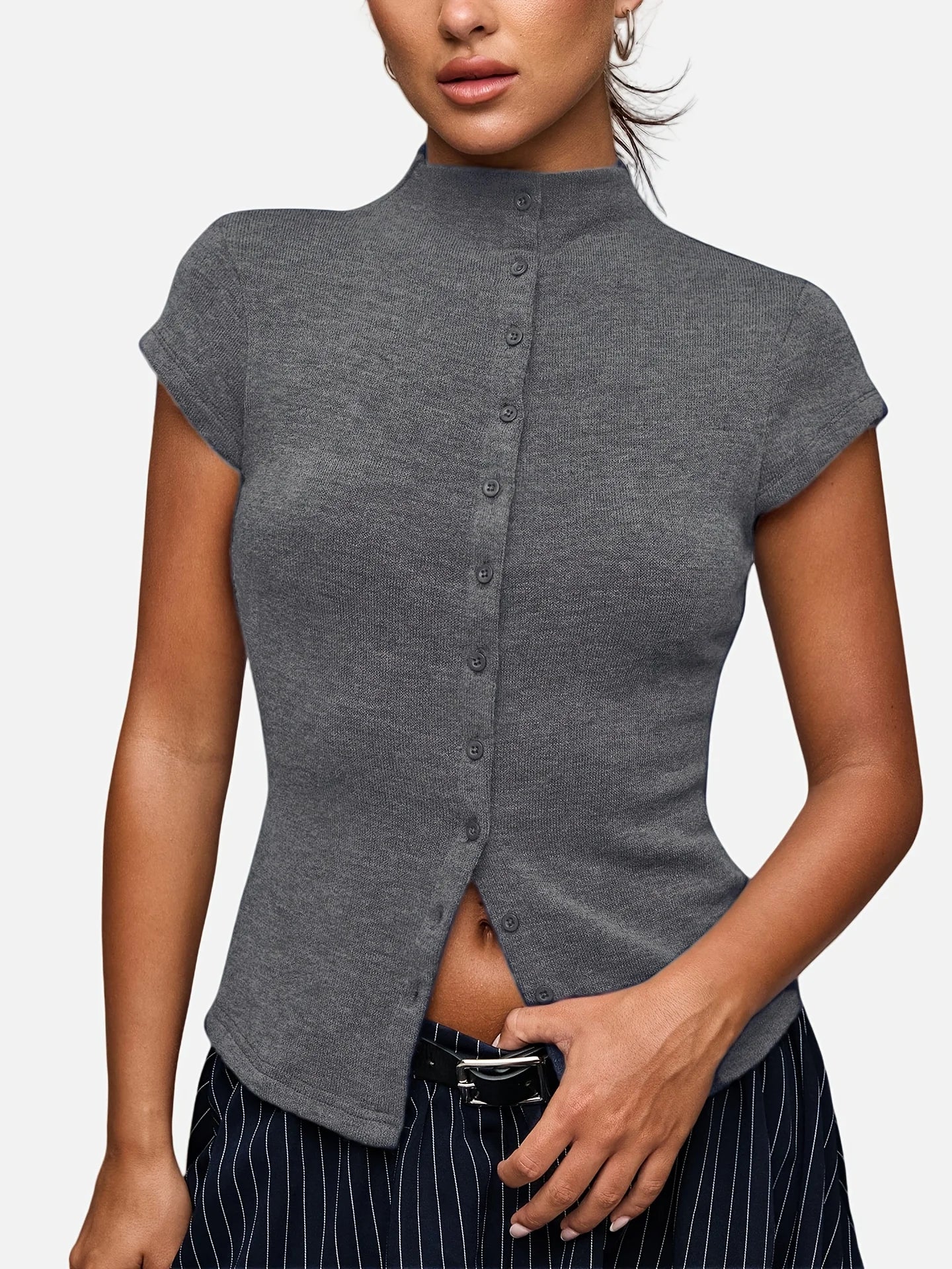 Women's fashionable knitted turtleneck top, slim and comfortable four-season short-sleeved cardigan, can be worn as a base layer