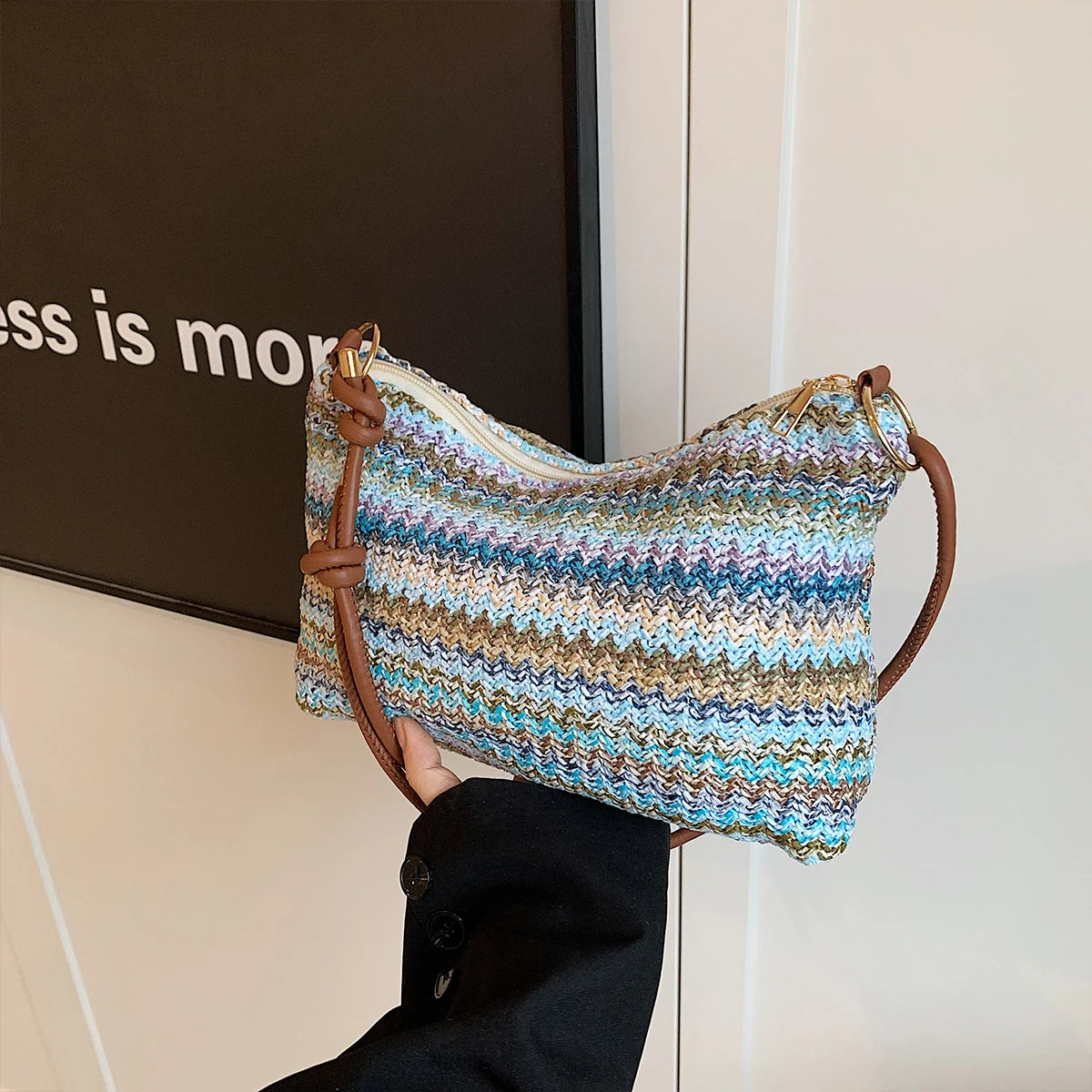 Women's Striped Woven Straw Tote Bag - Lightweight Large Capacity with Detachable Coin Purse & Zip Closure for Beach Vacation